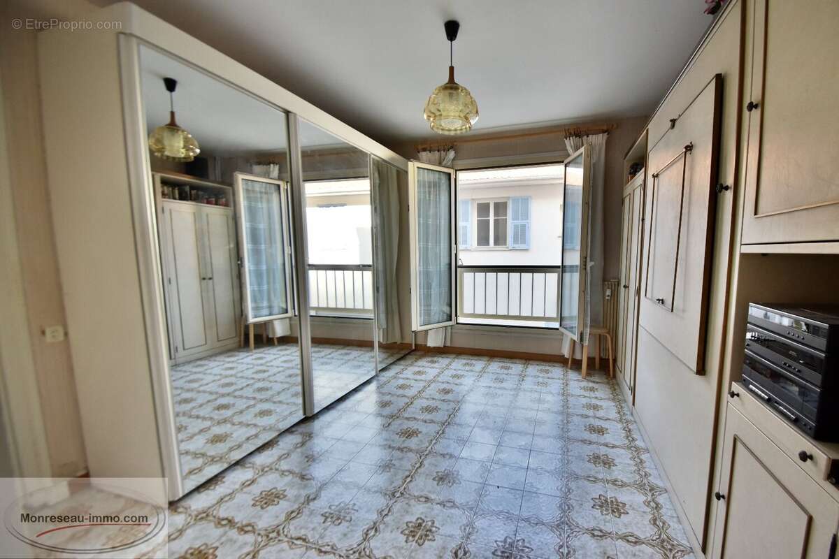 Appartement à CAP-D'AIL