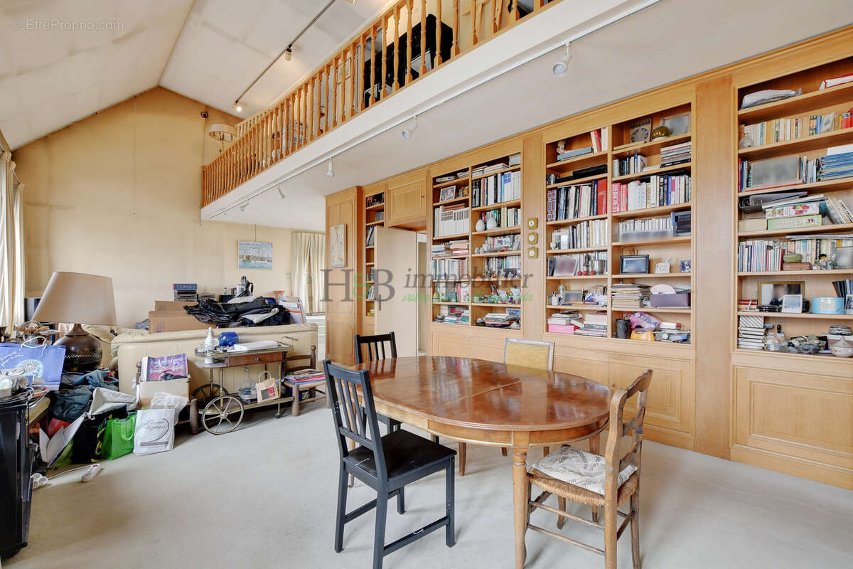 Appartement à PARIS-12E