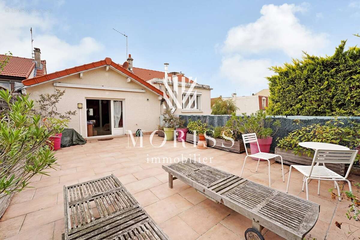 Maison à NEUILLY-PLAISANCE