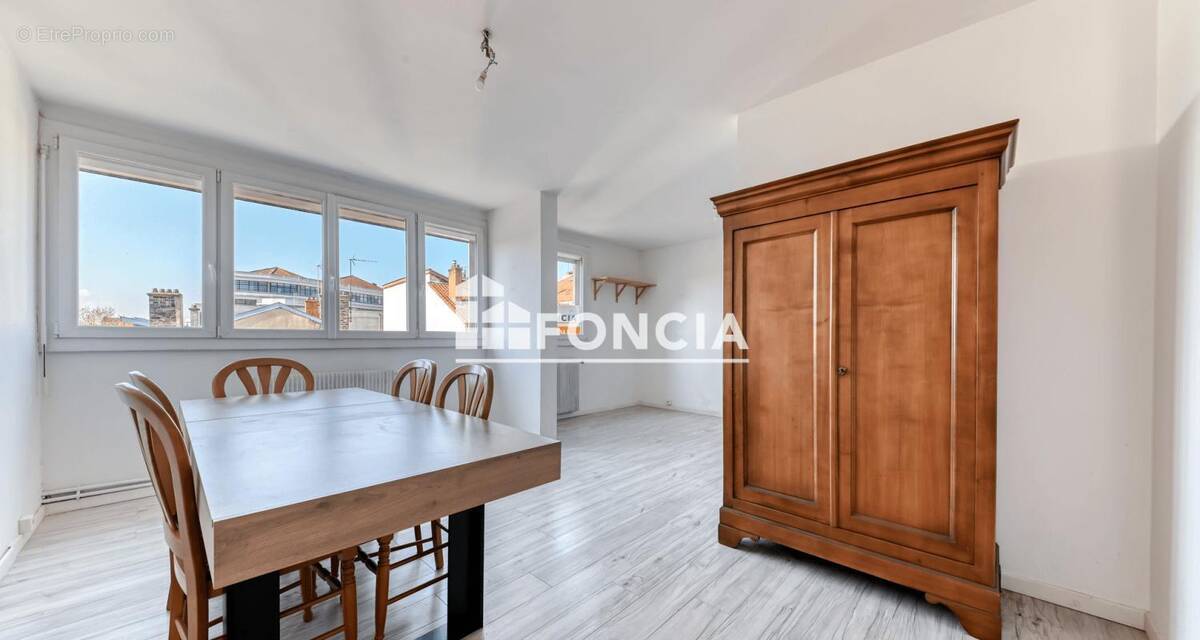 Appartement à LYON-7E