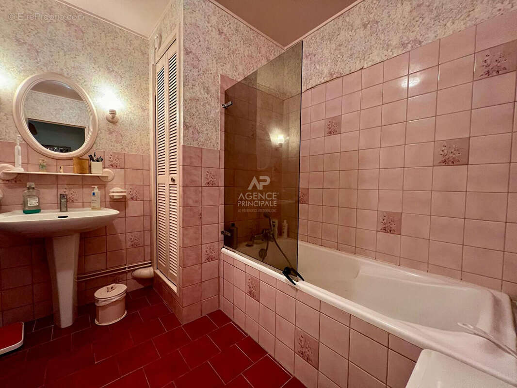 Appartement à HOUILLES