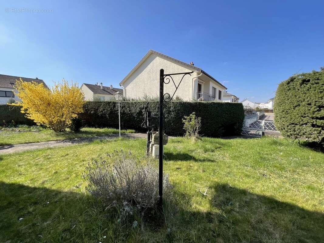 Maison à MONDELANGE