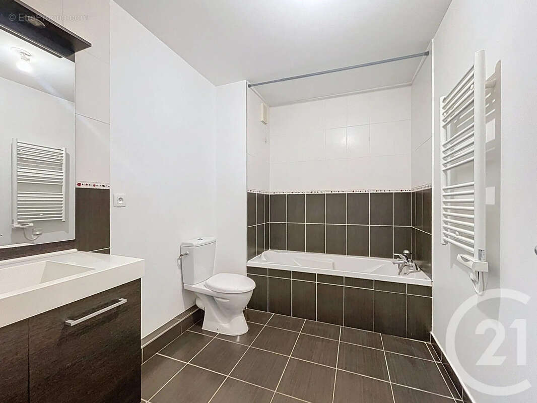 Appartement à LYON-8E