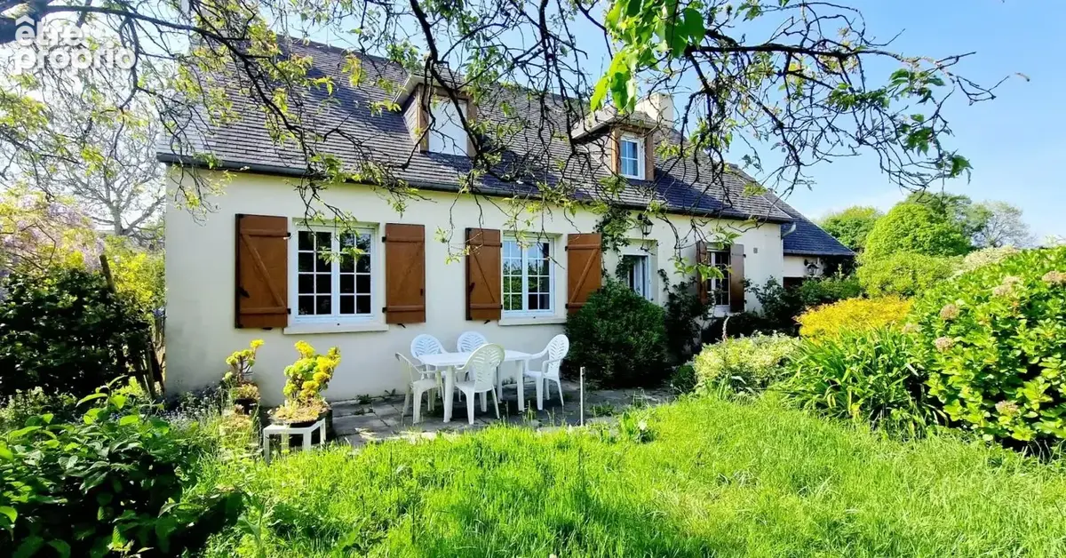 Exclusivité.!! Charmante maison familiale de 137 m2, 6 pièces 4 chambres dont une avec vue mer — Quettehou — - photo 24