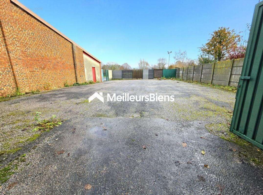 Terrain à LA LONGUEVILLE