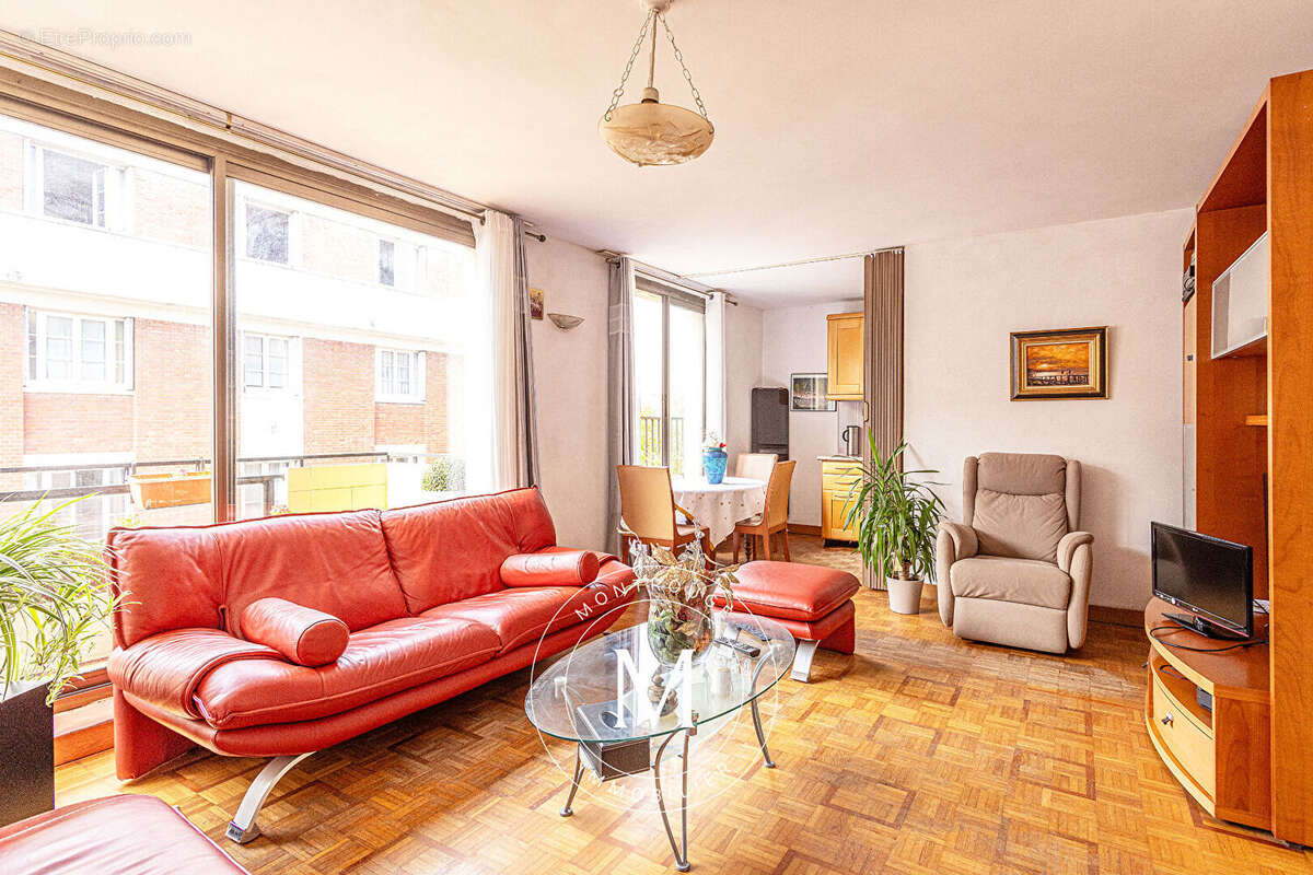 Appartement à MONTROUGE