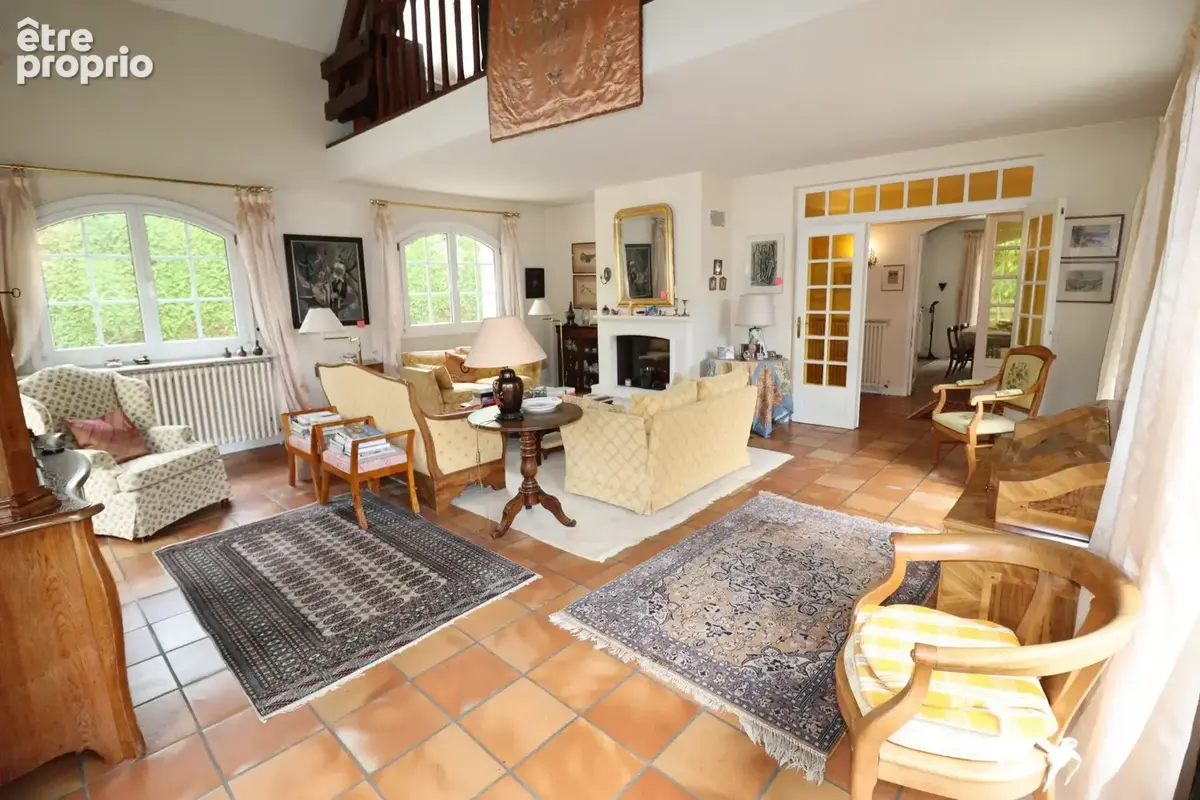 Maison 205 m² à Louveciennes  - photo 5