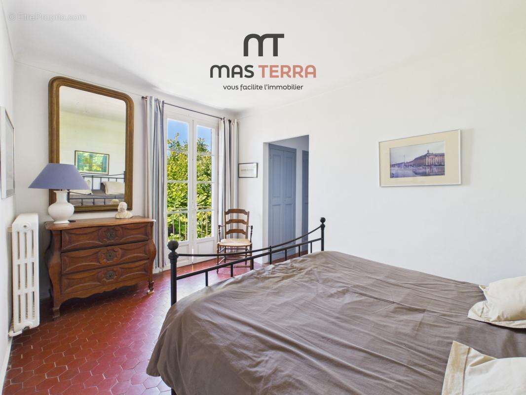 Maison 247 m² à Chateauneuf-Grasse  - photo 10