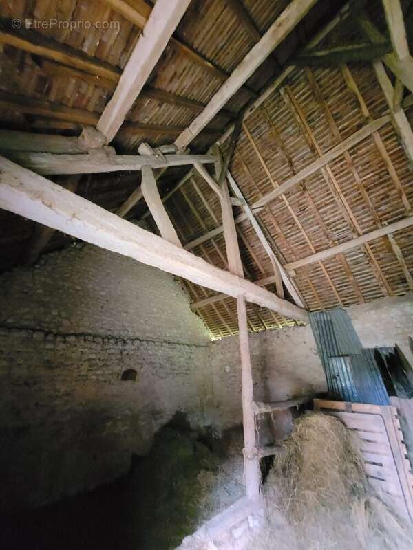 Maison à BELLOU-SUR-HUISNE