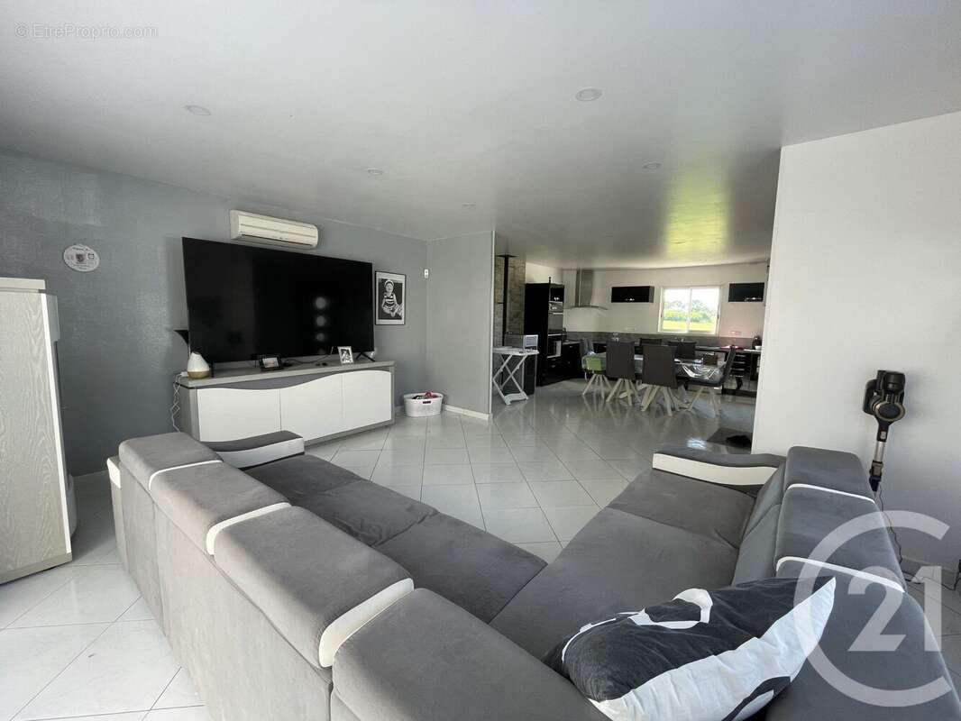 Maison à SAINT-SULPICE-DE-ROYAN