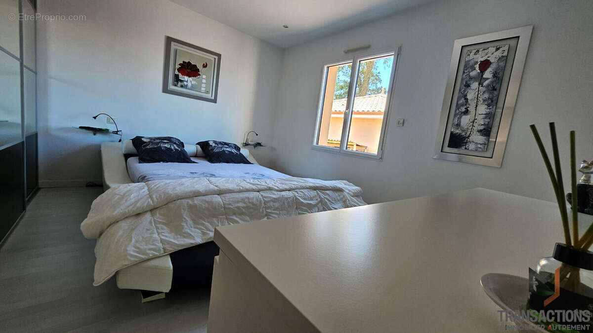 Maison à SAINTE-PAZANNE