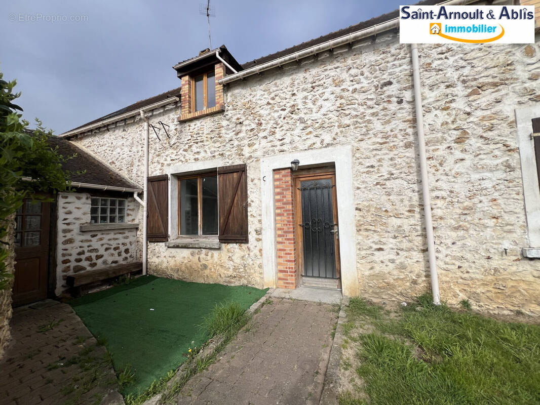 Maison à BONNELLES
