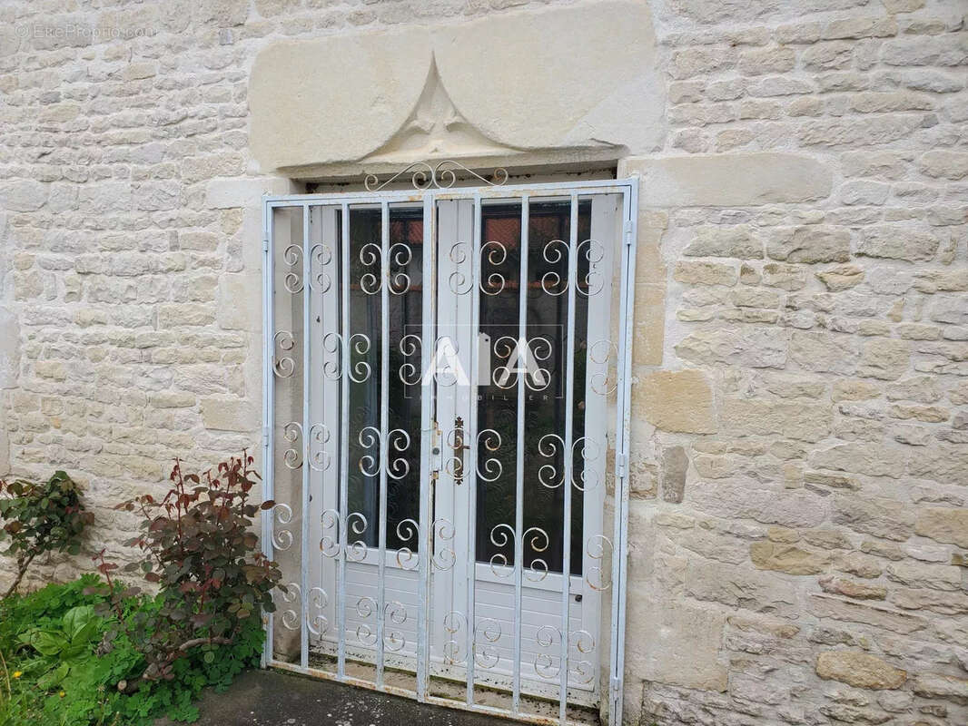 Maison de village à Chaunay - photo 18