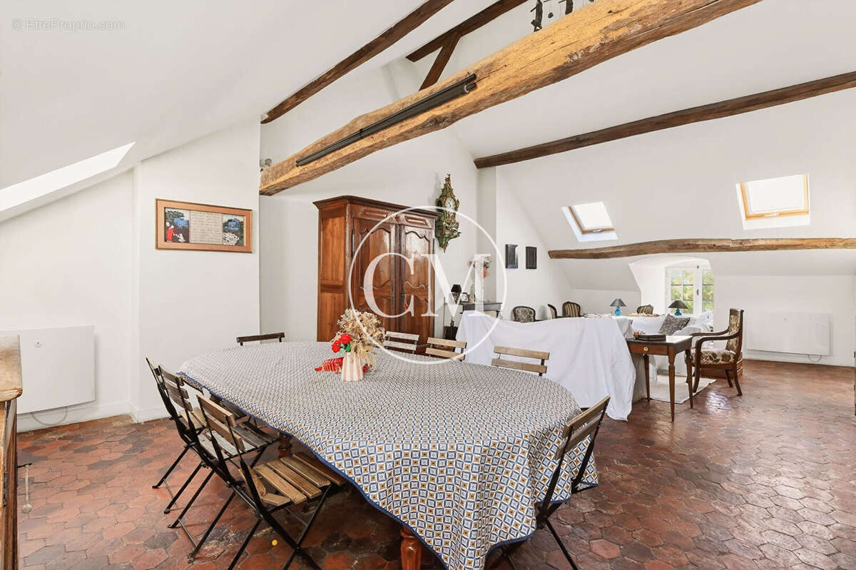 Appartement à VERSAILLES