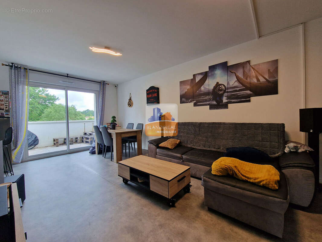 Bouguenais bourg appartement t3 dernier etage ascenceur - photo 3