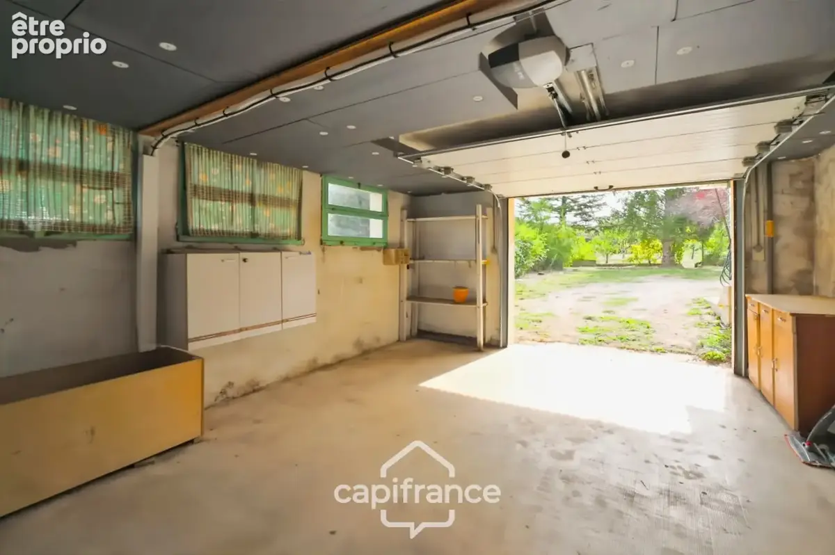 Maison à rénover 3 chambres avec jardin, garage et vue sur le Revermont, à Beaufort-Orbagna (39) - photo 4