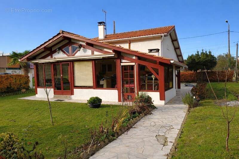 Maison à AIRE-SUR-L'ADOUR