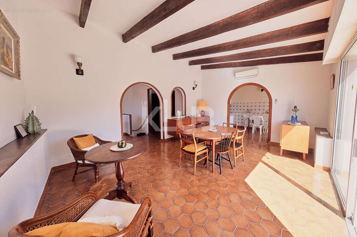 Appartement à L'ILE-ROUSSE