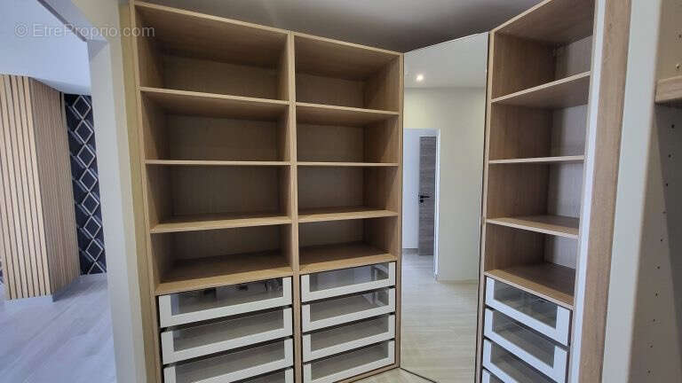 Maison à SAINT-DONAT-SUR-L&#039;HERBASSE