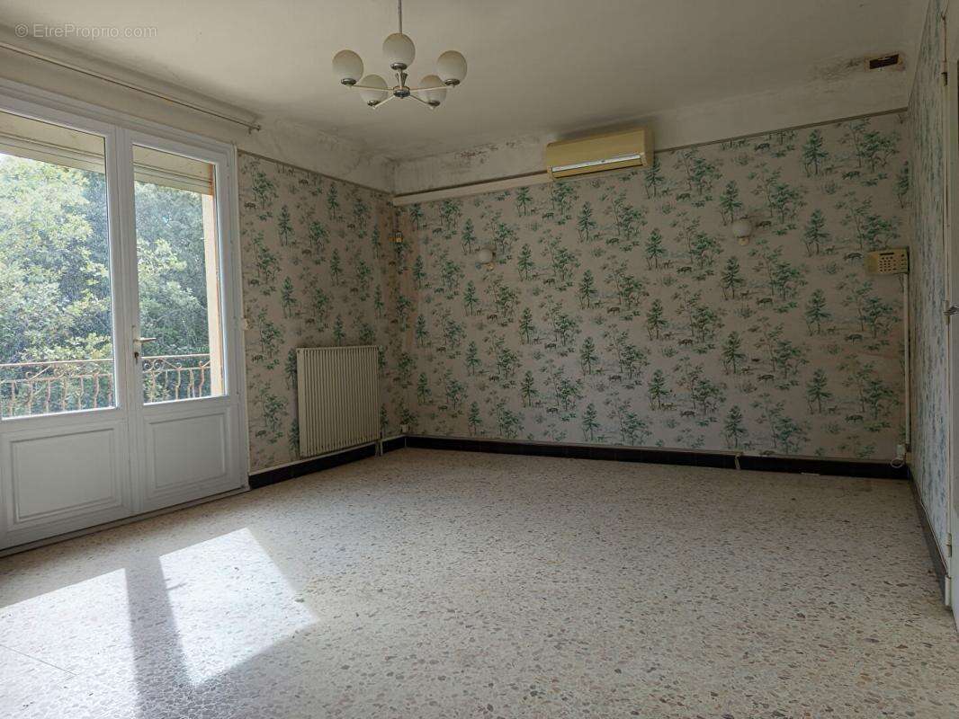 Maison à MONTSEGUR-SUR-LAUZON