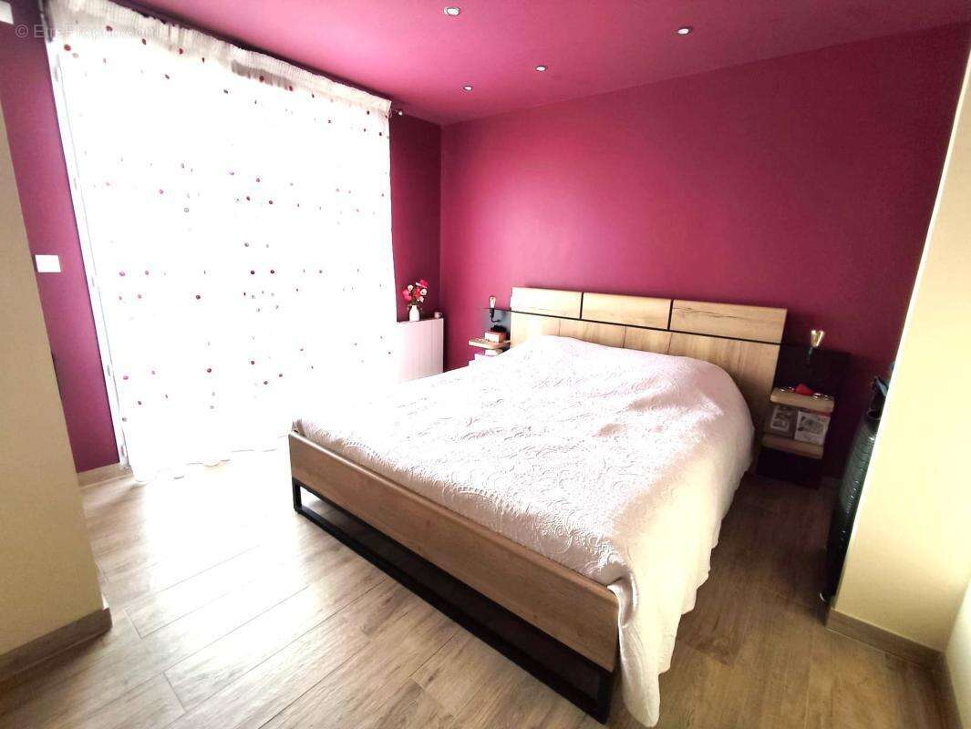 Maison à COURVILLE-SUR-EURE