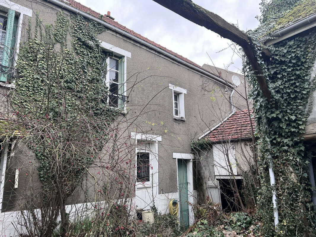Maison 150 m² à Brie-Comte-Robert  - photo 5