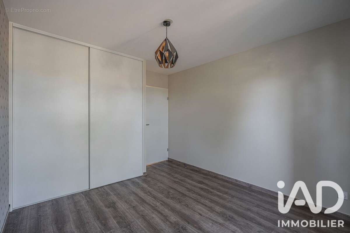 Appartement 64 m² à Vif  - photo 8
