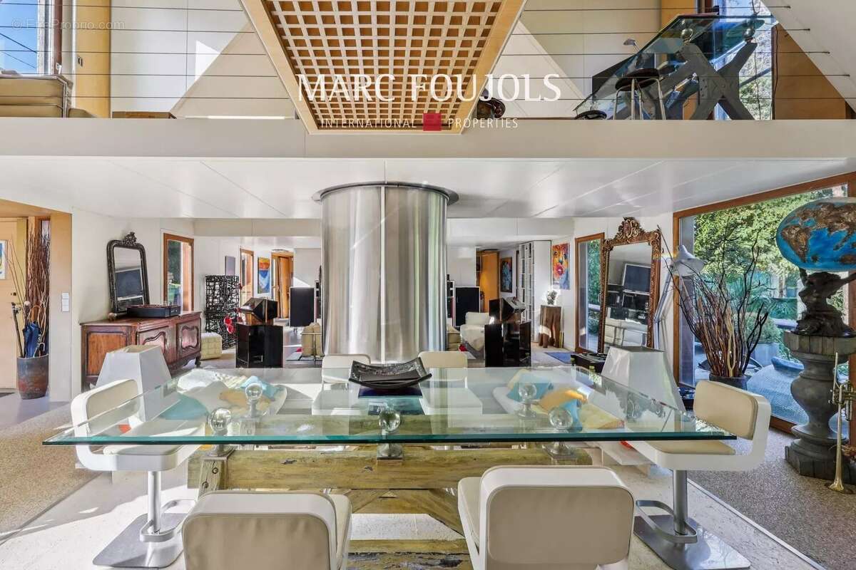 Maison à LA CELLE-SUR-MORIN