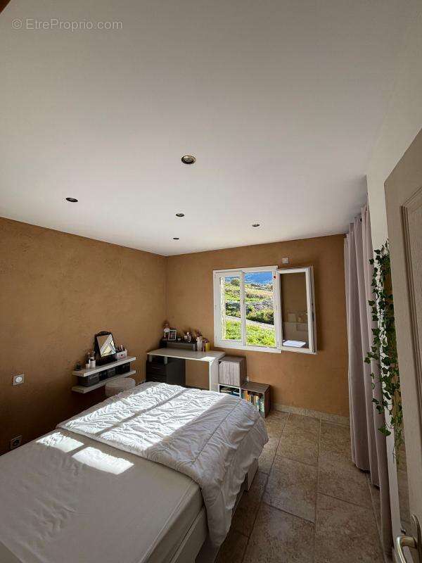 Maison à SAINT-SAUVEUR-GOUVERNET