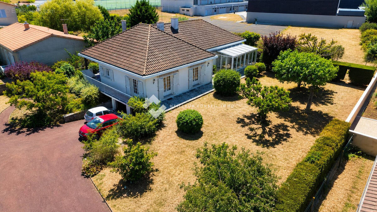 Maison à BUXEROLLES