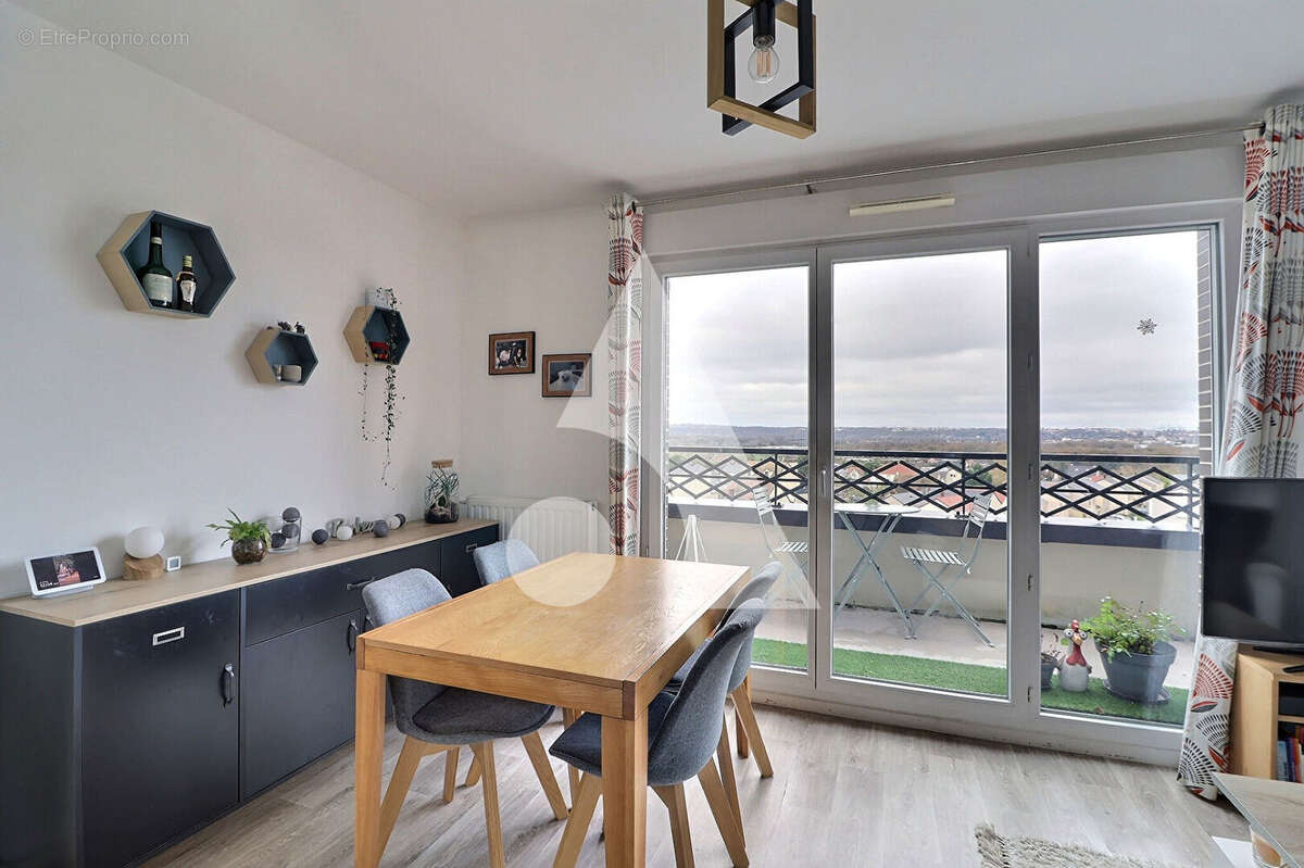 Appartement à ERAGNY