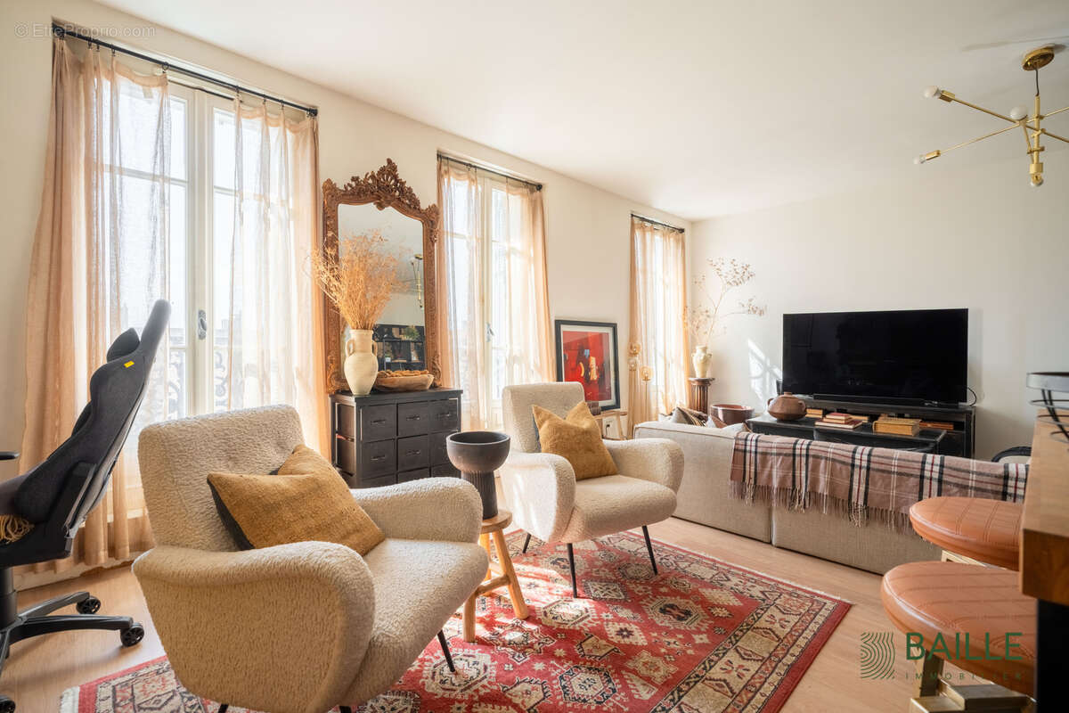 Appartement à MARSEILLE-2E