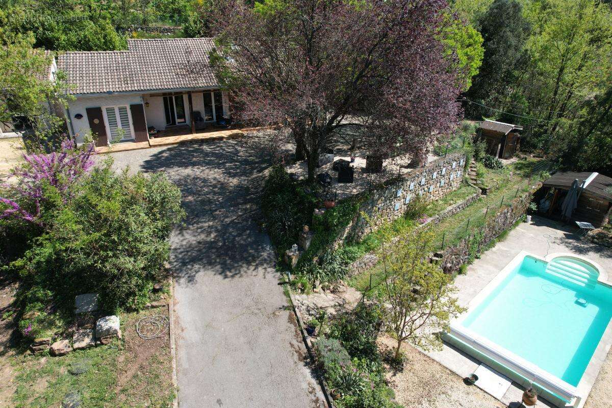Maison à CHASSIERS