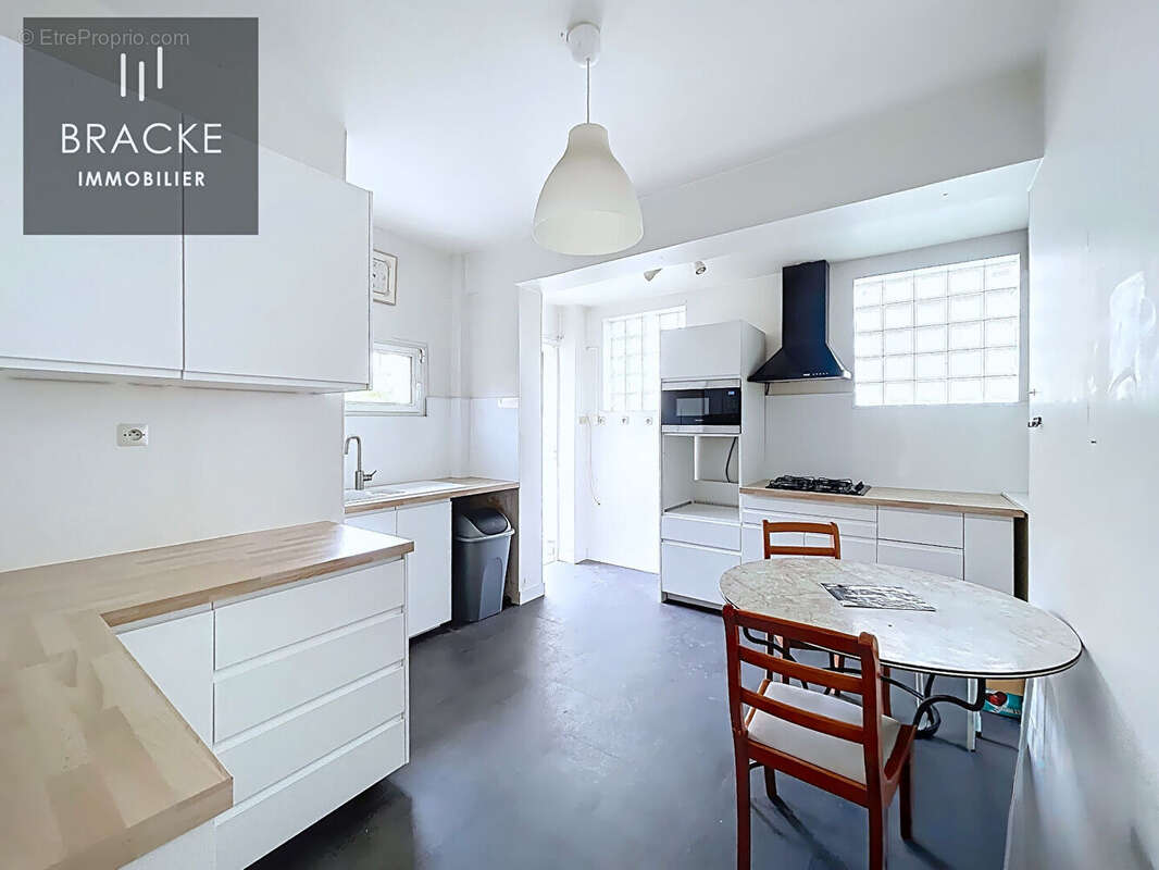 Maison à LA GARENNE-COLOMBES