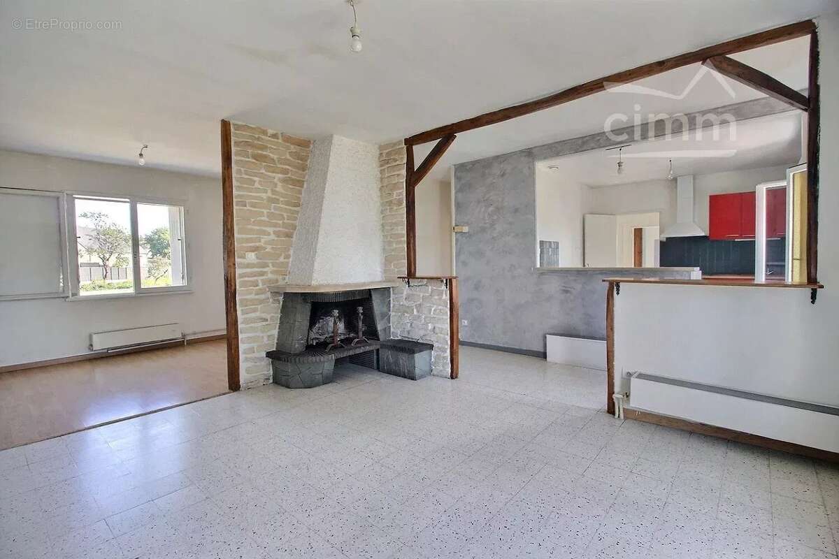 Maison à BALLAN-MIRE