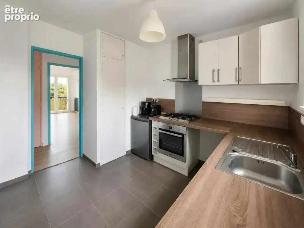 Appartement de 3 pièces de 66 m² à Toulon - photo 3