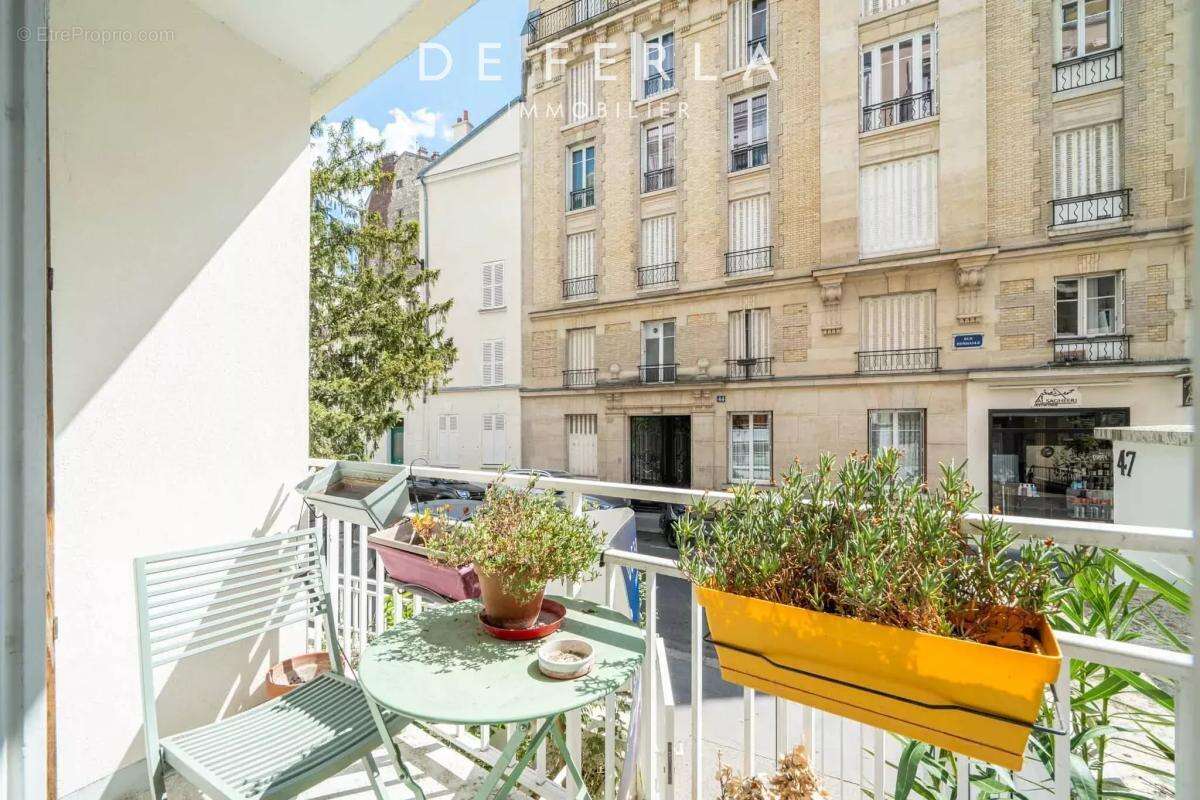 3 pièces avec balcon - Métro Convention - photo 2