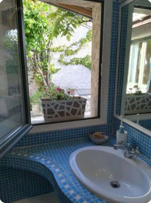 Maison à SAINT-MAUR-DES-FOSSES