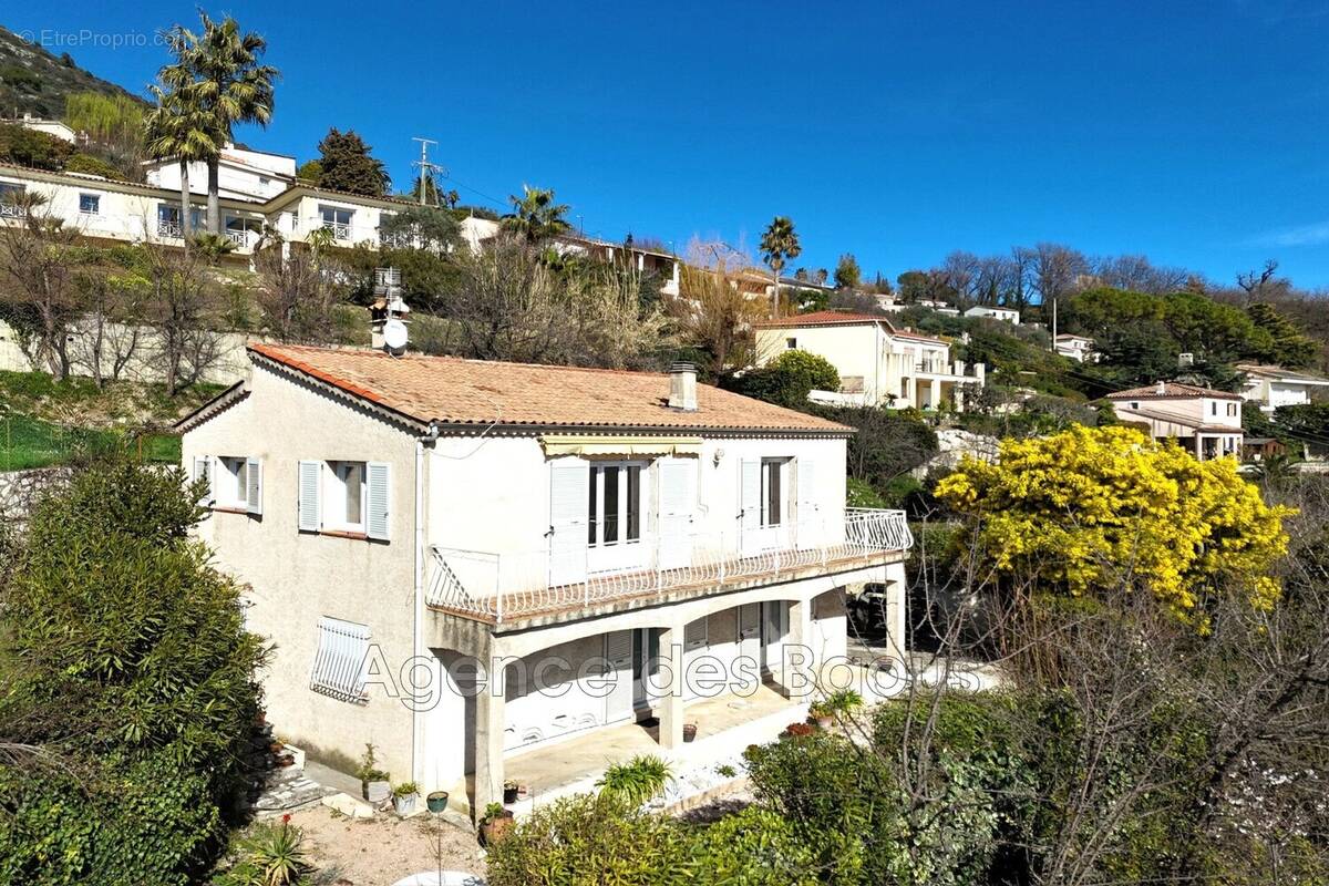 Maison à SAINT-JEANNET