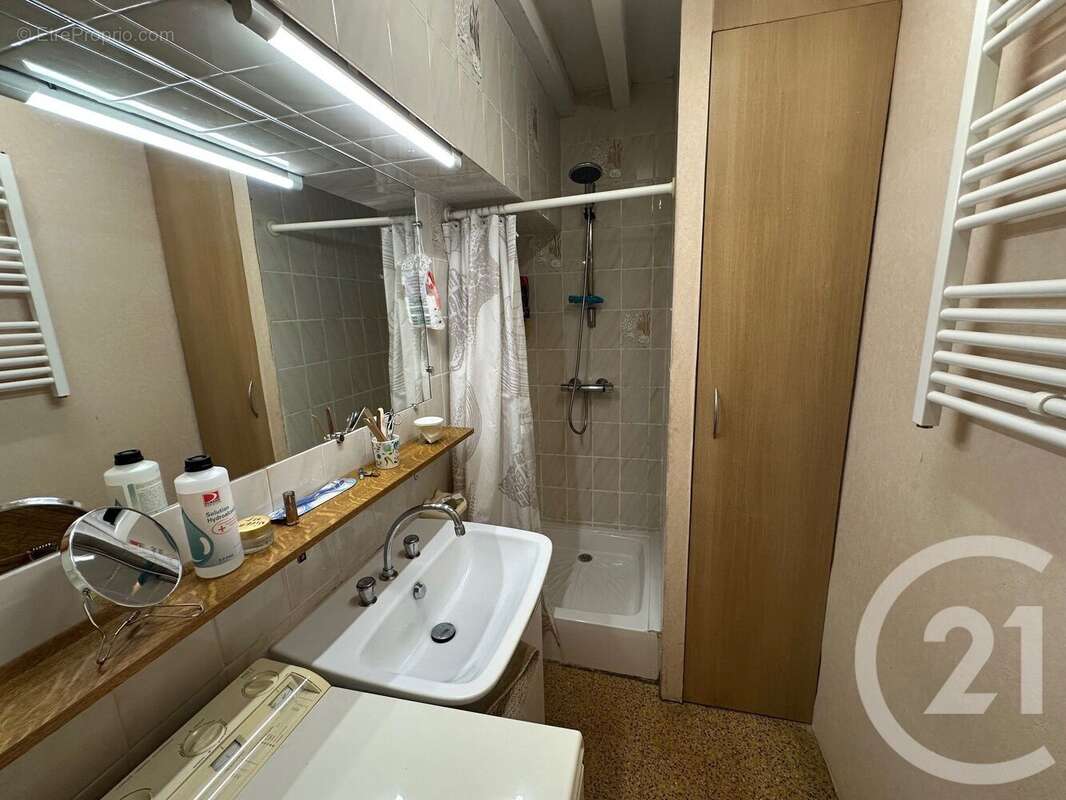 Maison à MONTREUILLON