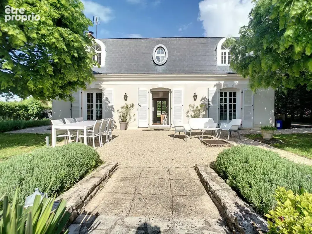 Maison à COSNE-COURS-SUR-LOIRE