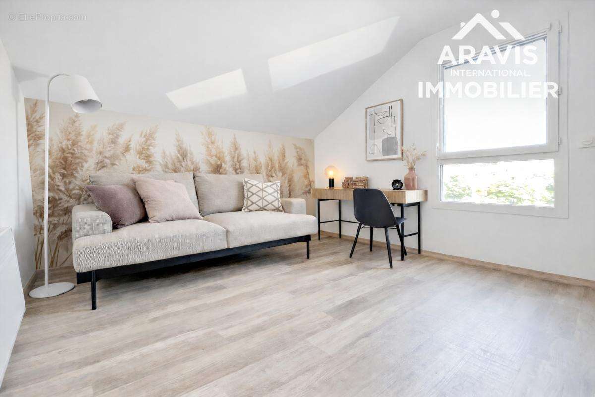 Maison à ALLONZIER-LA-CAILLE