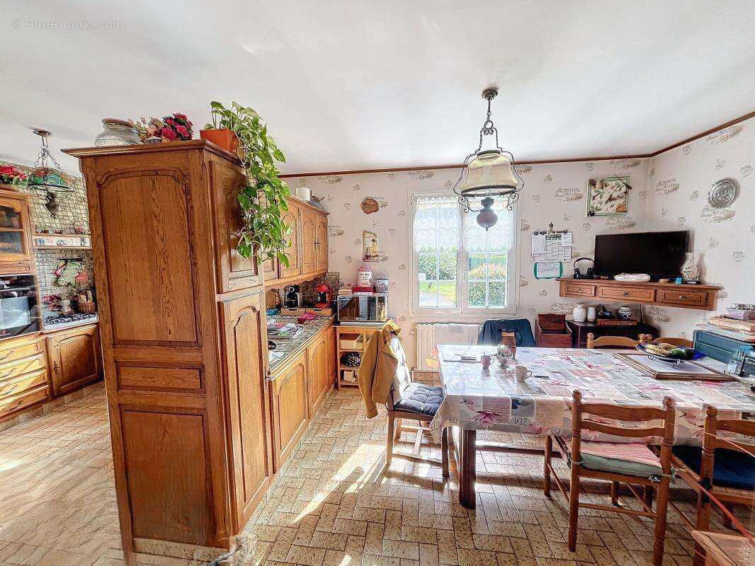 Maison à LA VERNELLE