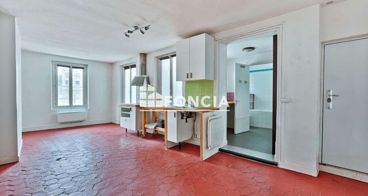 Appartement à ISSY-LES-MOULINEAUX