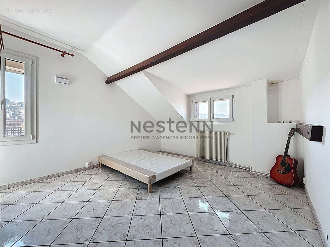 Appartement à VILLENEUVE-SAINT-GEORGES