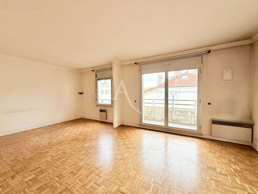 Appartement à LE PERREUX-SUR-MARNE