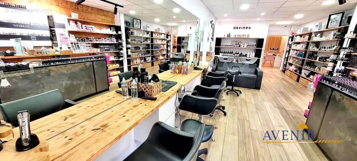 Commerce à PLAN-DE-CUQUES