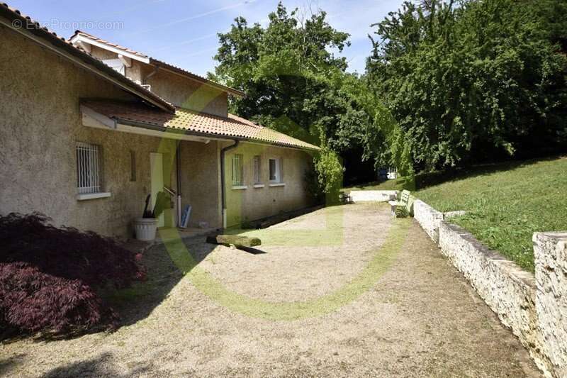 Maison à BELLEGARDE-POUSSIEU