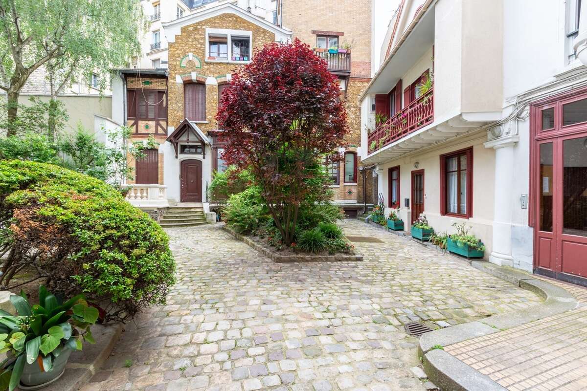 Appartement à vendre 6 pièces PARIS 18EME ARRONDISSEMENT (75) - photo 21