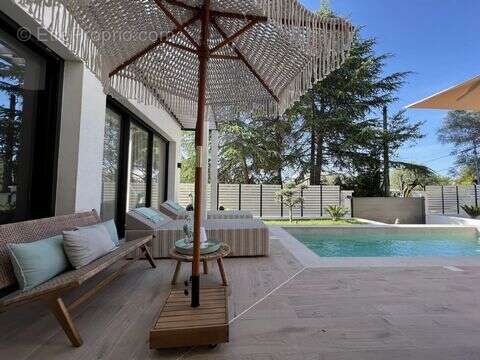 Maison à MOUGINS